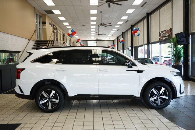 used 2022 Kia Sorento car, priced at $19,693