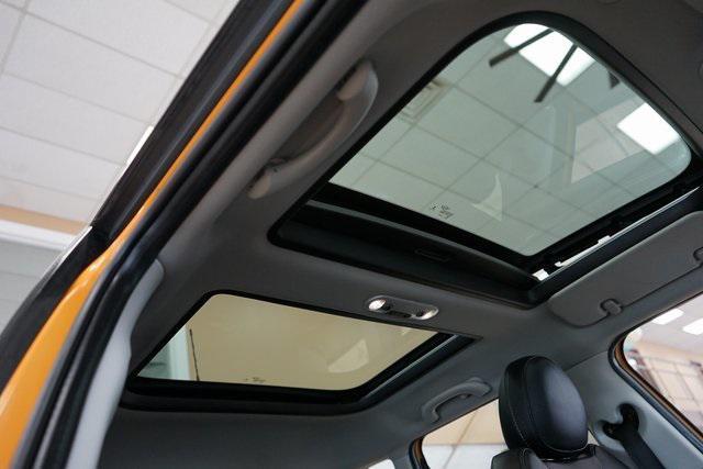 used 2018 MINI Hardtop car, priced at $13,456