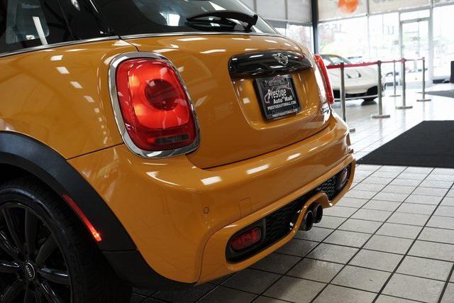used 2018 MINI Hardtop car, priced at $13,456