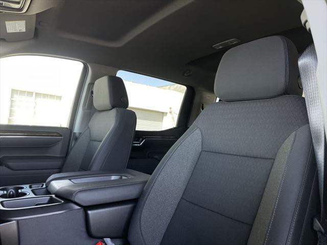 new 2025 GMC Sierra 1500 car, priced at $53,095