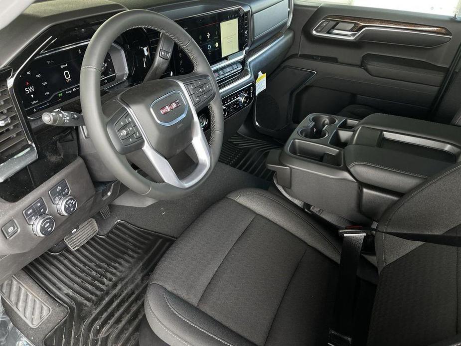 new 2024 GMC Sierra 1500 car, priced at $53,875