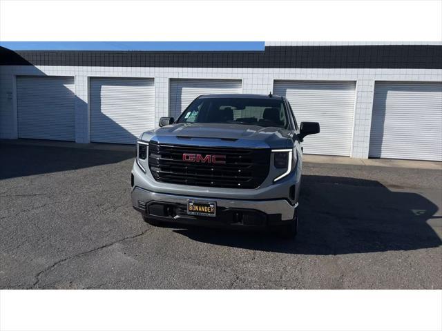 new 2025 GMC Sierra 1500 car, priced at $47,105