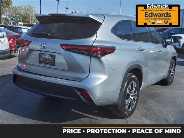 used 2022 Toyota Highlander car, priced at $33,278