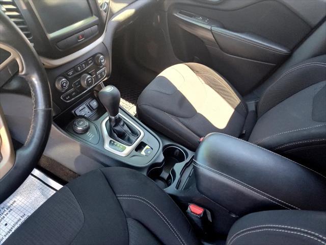 used 2015 Jeep Cherokee car, priced at $9,999