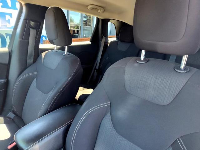used 2015 Jeep Cherokee car, priced at $9,999
