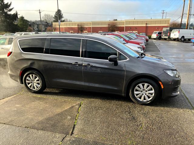 used 2018 Chrysler Pacifica car, priced at $8,999