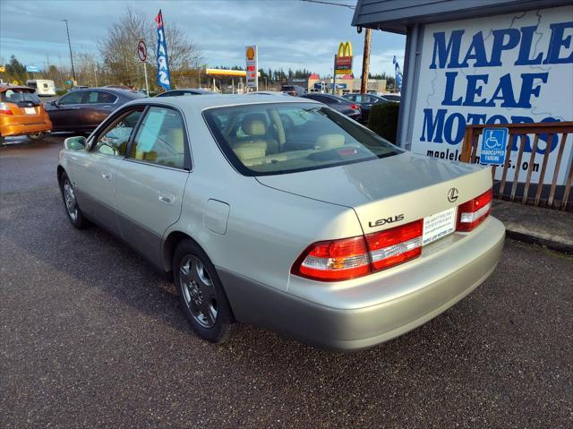 used 2001 Lexus ES 300 car, priced at $5,999