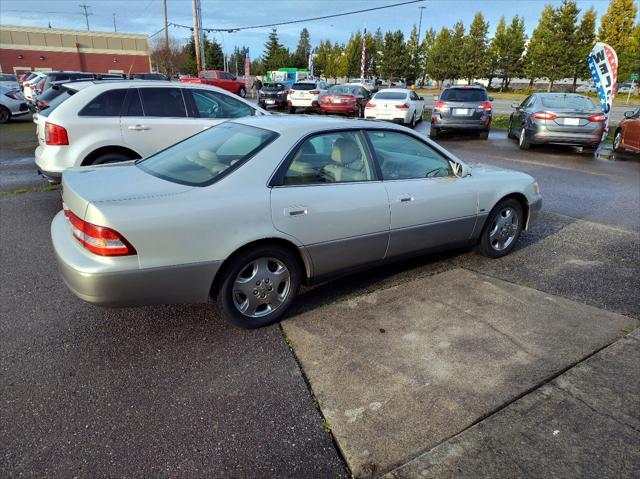 used 2001 Lexus ES 300 car, priced at $5,999