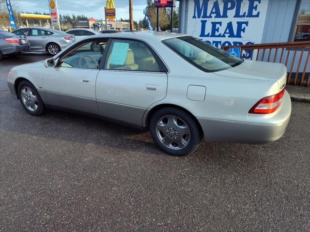 used 2001 Lexus ES 300 car, priced at $5,999