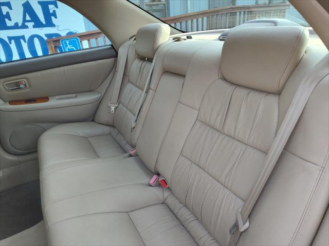 used 2001 Lexus ES 300 car, priced at $5,999