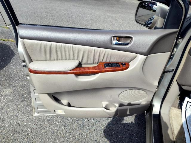 used 2004 Toyota Sienna car, priced at $5,499
