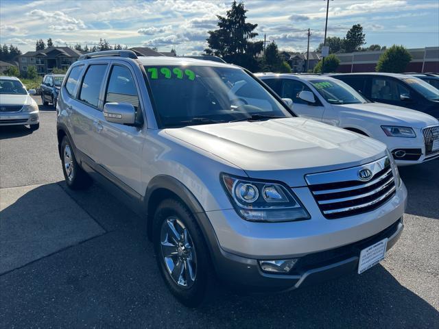 used 2009 Kia Borrego car, priced at $7,499