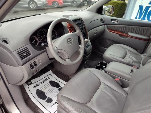 used 2004 Toyota Sienna car, priced at $4,999