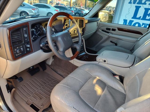 used 2002 Cadillac Escalade car, priced at $5,999