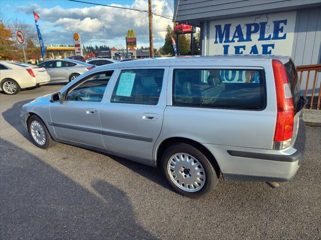 used 2001 Volvo V70 car, priced at $3,999