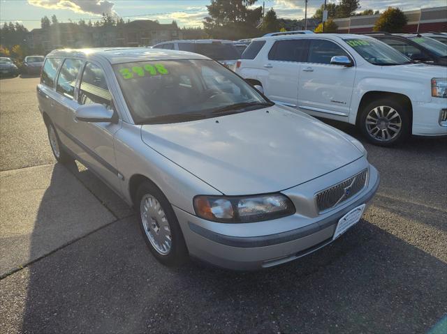 used 2001 Volvo V70 car, priced at $3,999