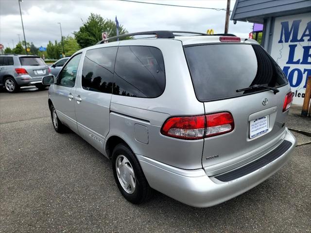 used 2002 Toyota Sienna car, priced at $2,999