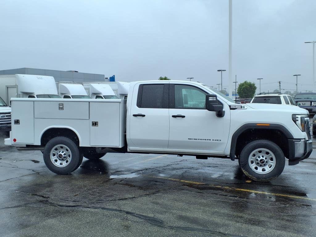 new 2025 GMC Sierra 3500 car, priced at $66,682