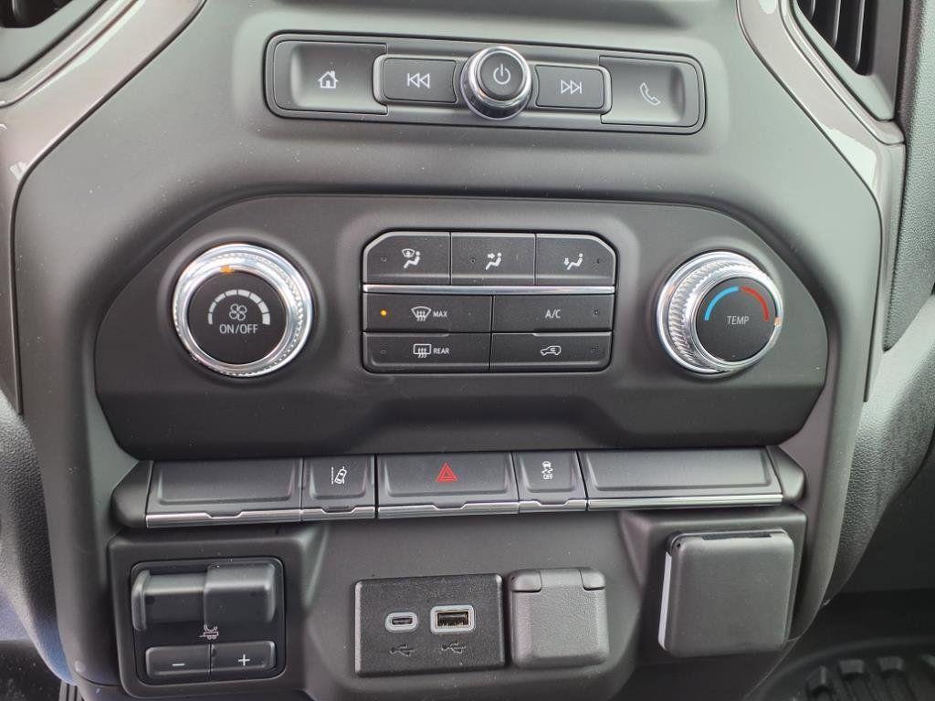 new 2025 GMC Sierra 3500 car, priced at $66,682