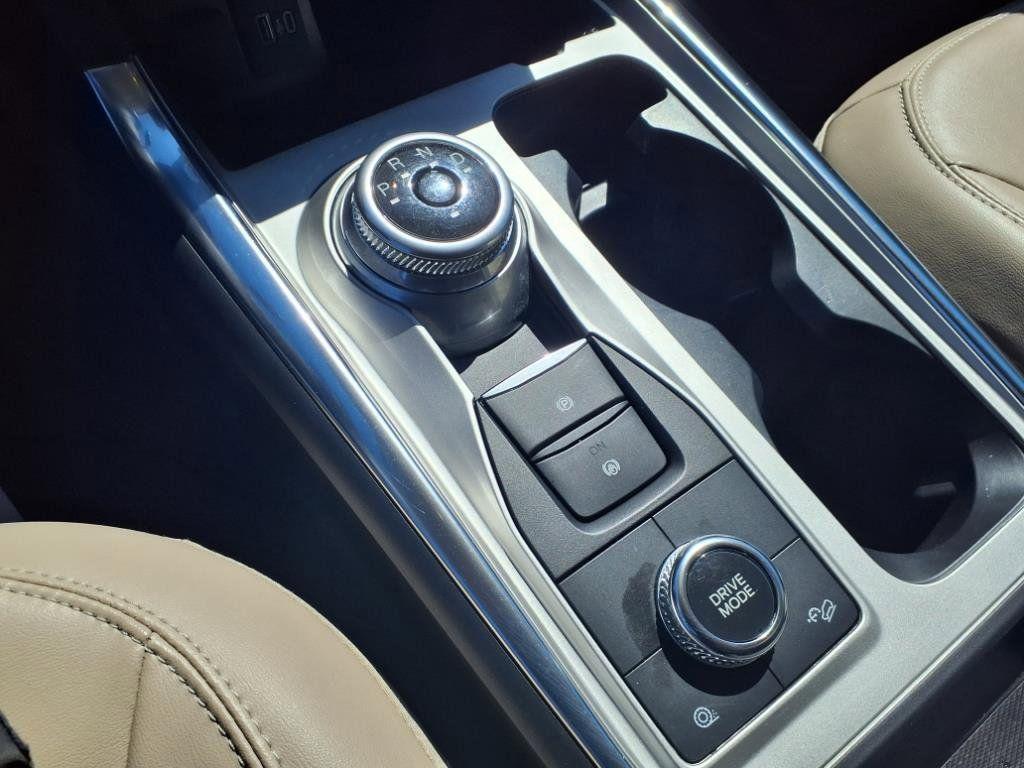 used 2022 Ford Explorer car, priced at $28,000