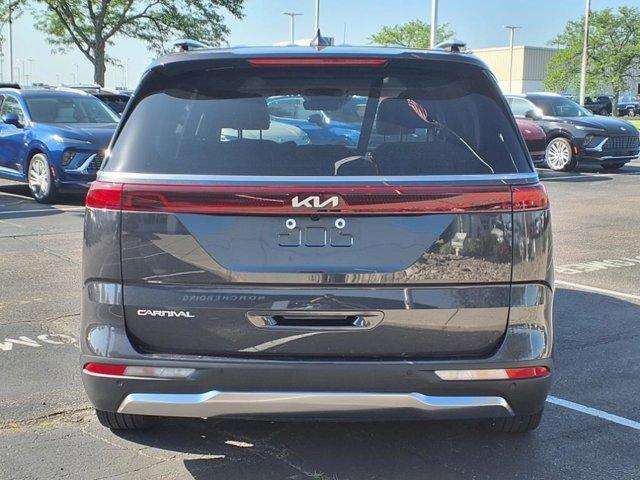 used 2024 Kia Carnival car, priced at $42,787