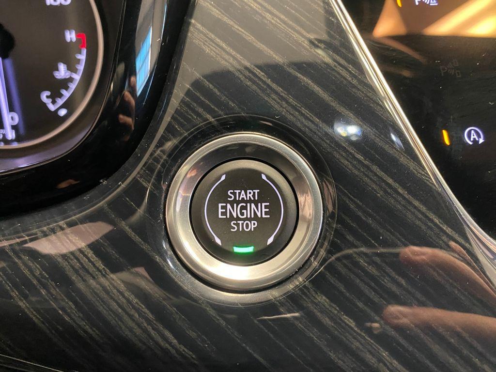 used 2023 Cadillac XT6 car, priced at $36,800