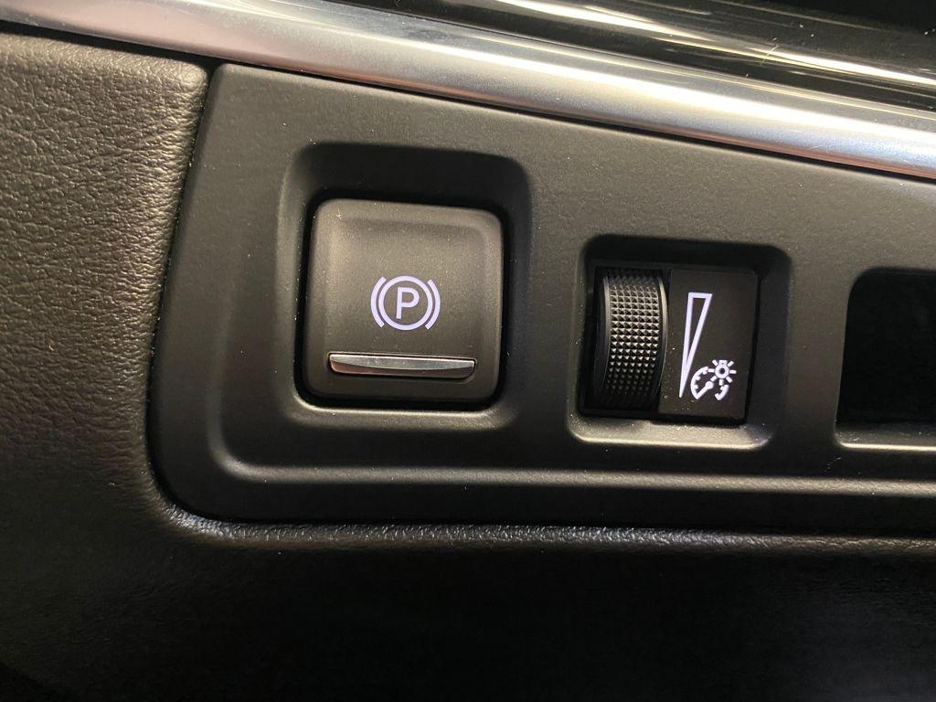 used 2023 Cadillac XT6 car, priced at $36,800