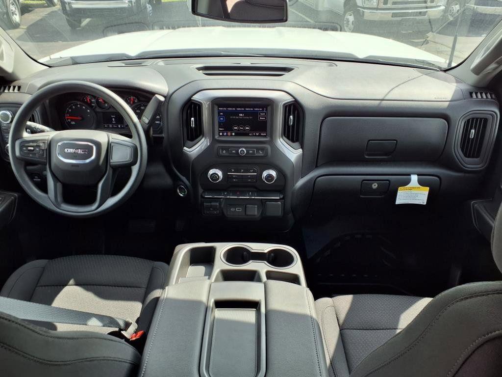 new 2025 GMC Sierra 2500 car, priced at $65,424