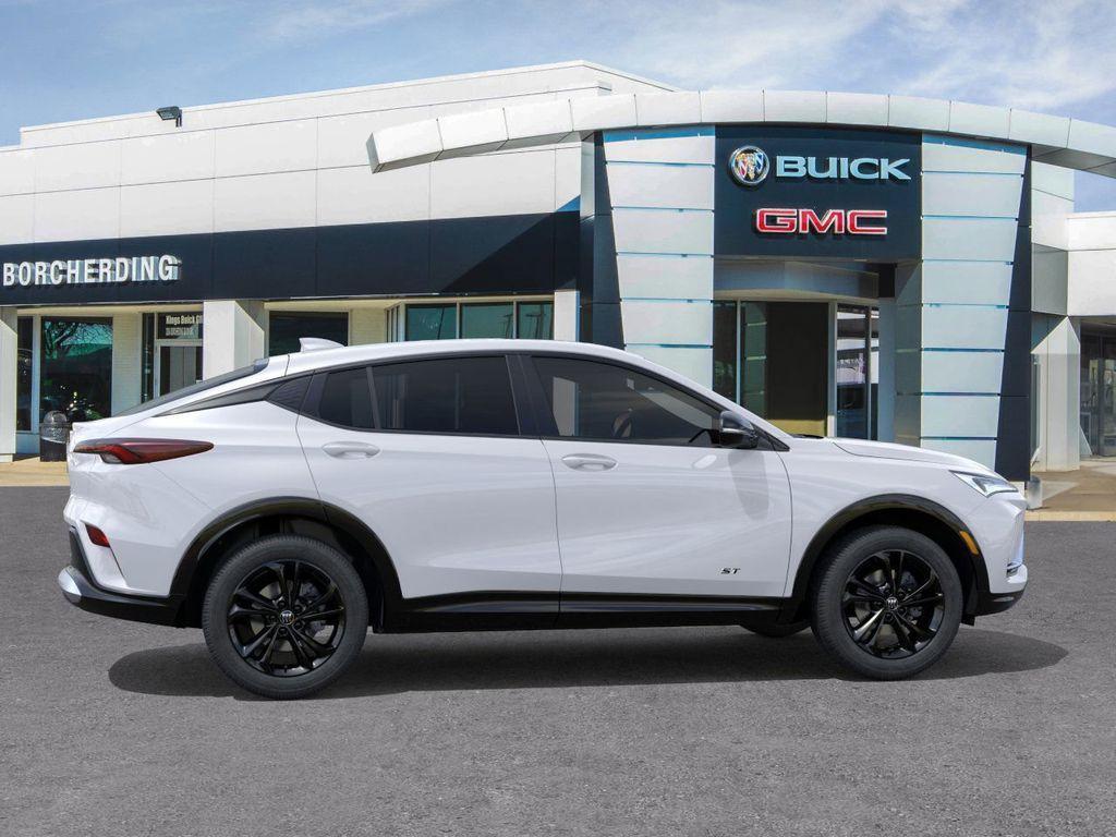 new 2025 Buick Envista car, priced at $28,000