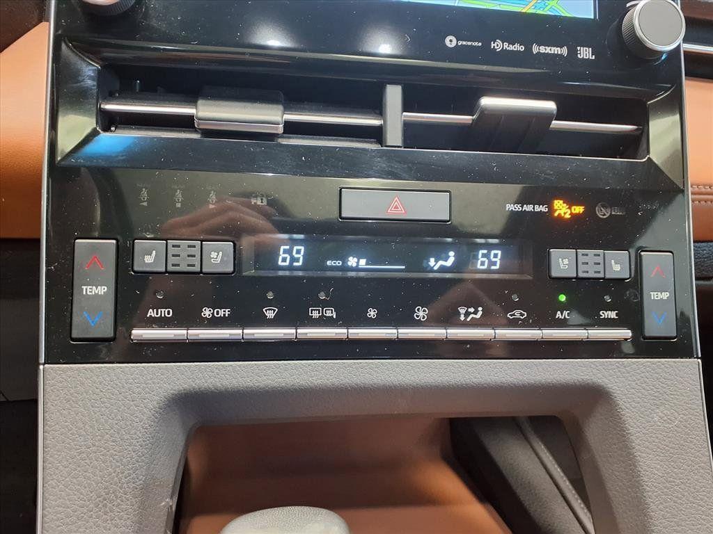 used 2019 Toyota Avalon Hybrid car, priced at $31,000