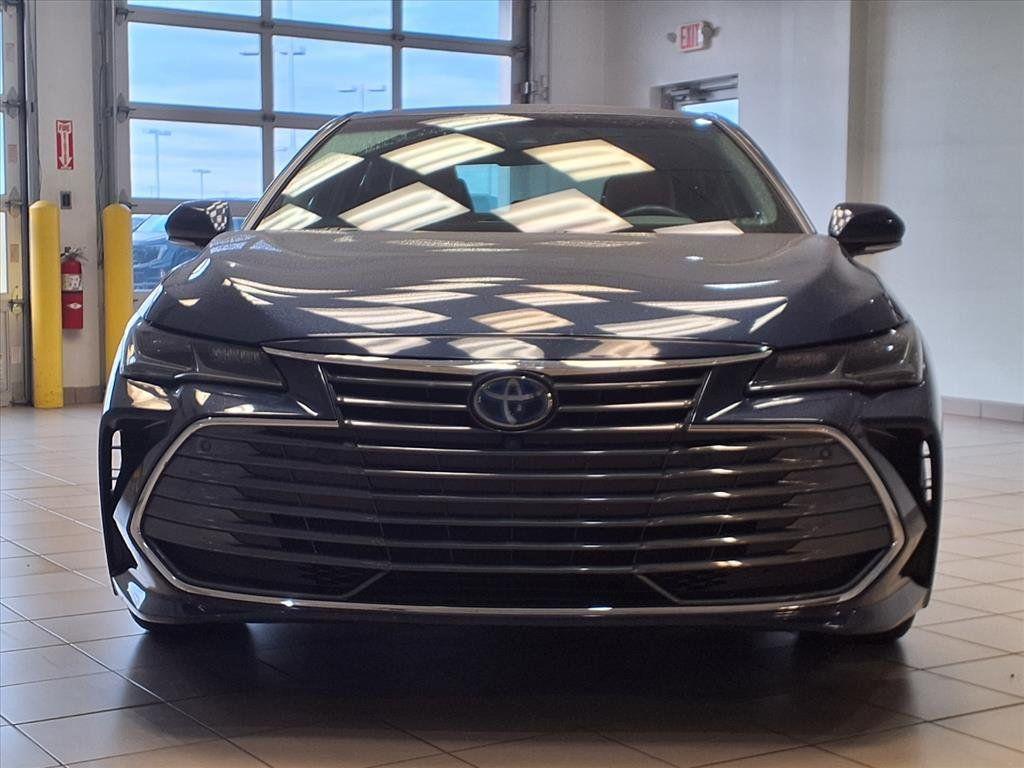 used 2019 Toyota Avalon Hybrid car, priced at $31,000