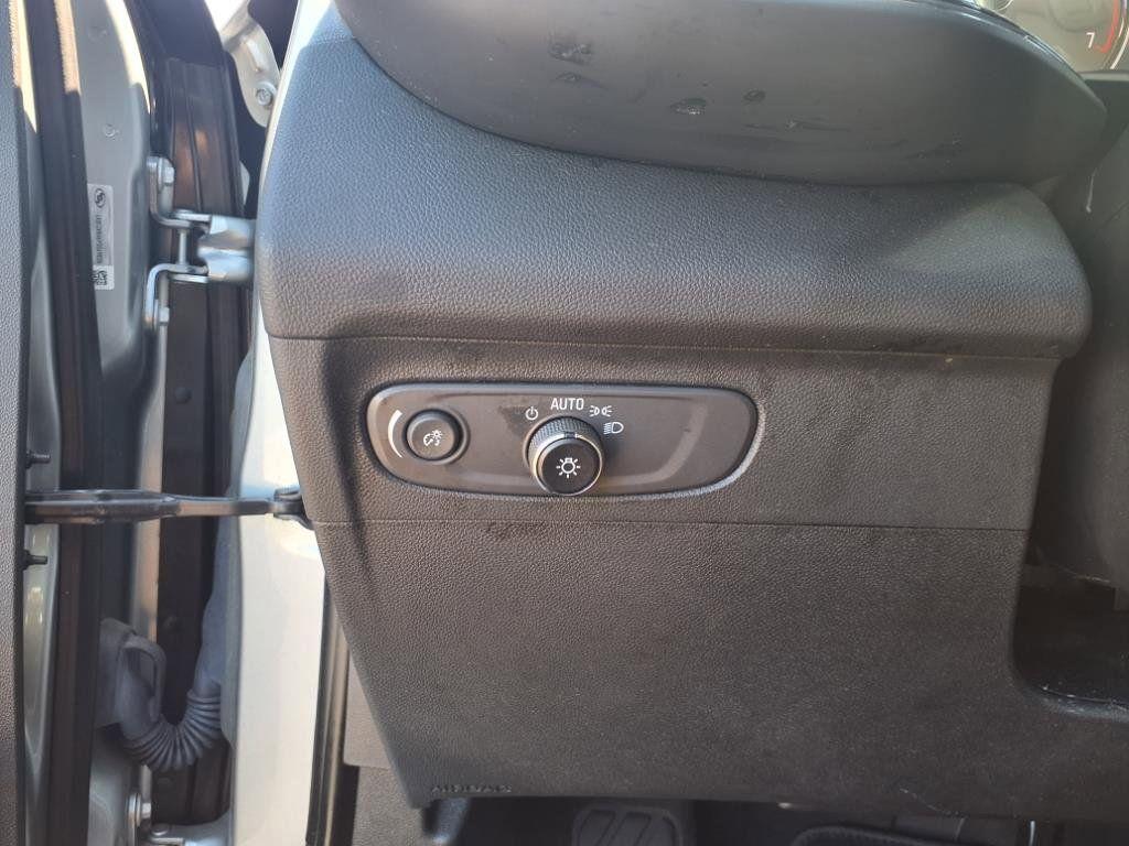 used 2023 Buick Envision car, priced at $22,400