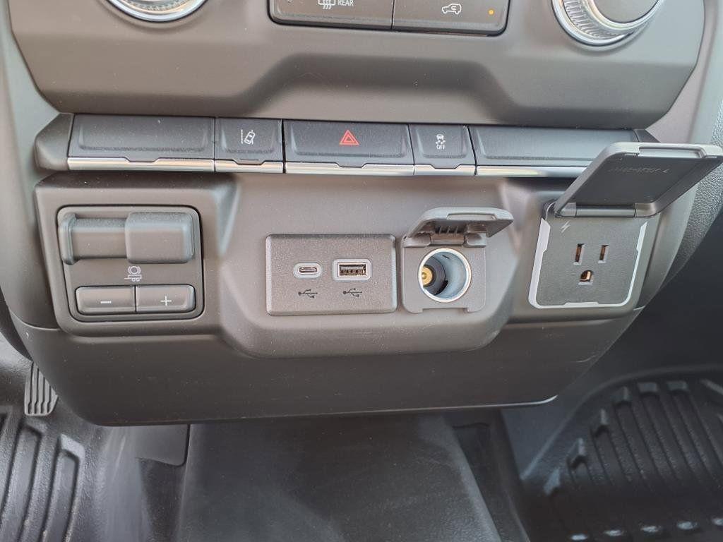 new 2025 GMC Sierra 2500 car, priced at $78,555