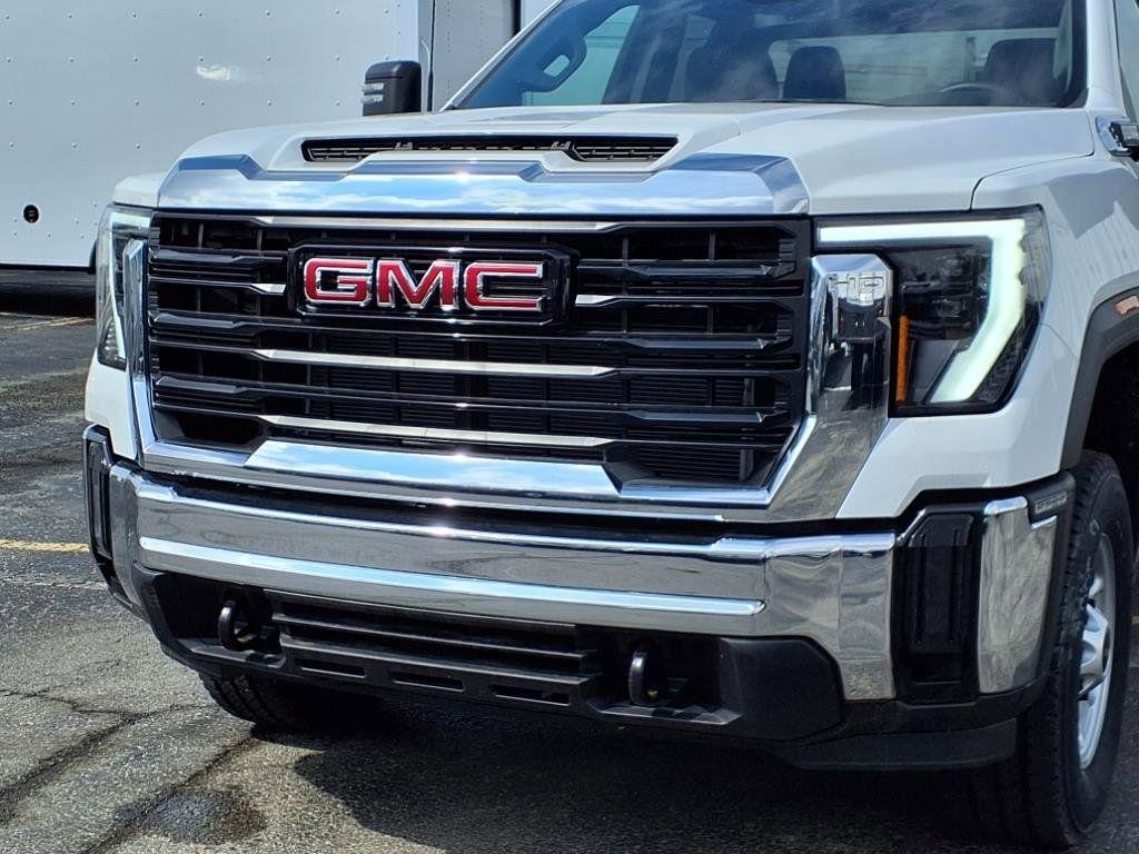 new 2025 GMC Sierra 2500 car, priced at $78,555