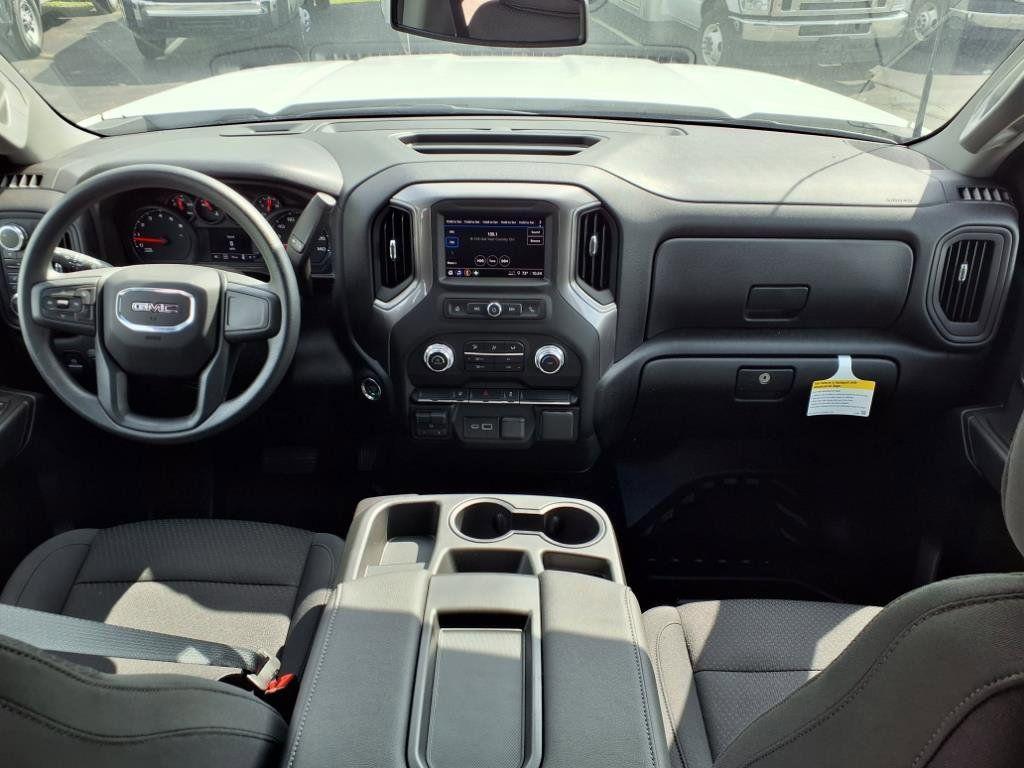 new 2025 GMC Sierra 2500 car, priced at $78,555