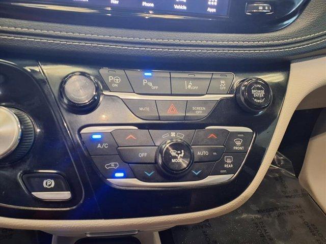 used 2021 Chrysler Pacifica Hybrid car, priced at $21,500