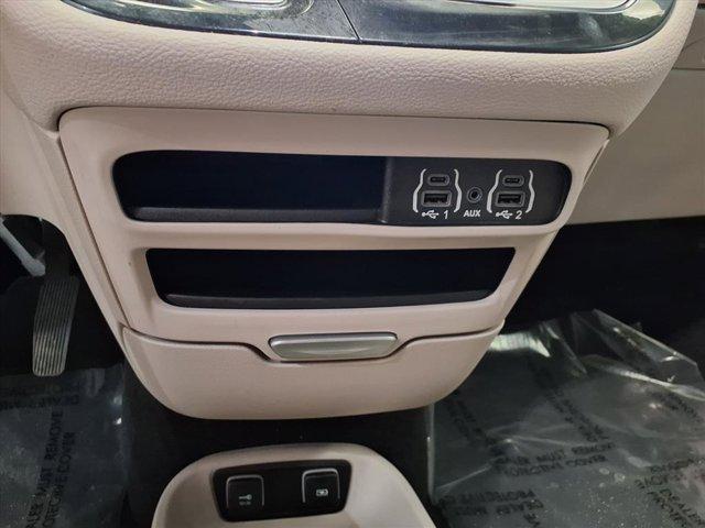 used 2021 Chrysler Pacifica Hybrid car, priced at $21,500