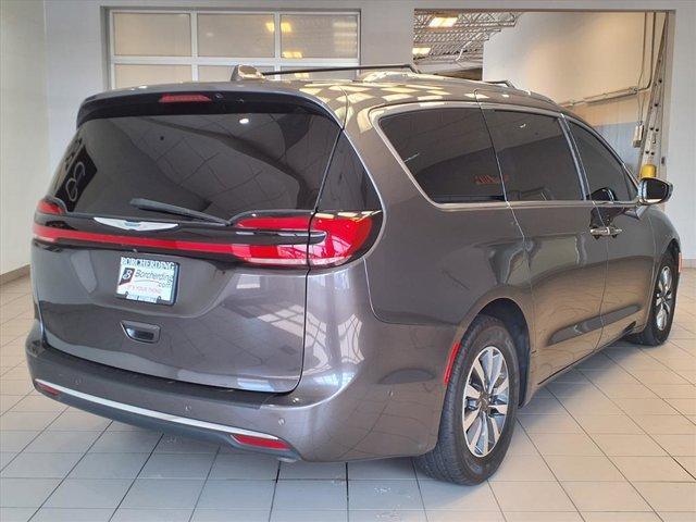 used 2021 Chrysler Pacifica Hybrid car, priced at $21,500