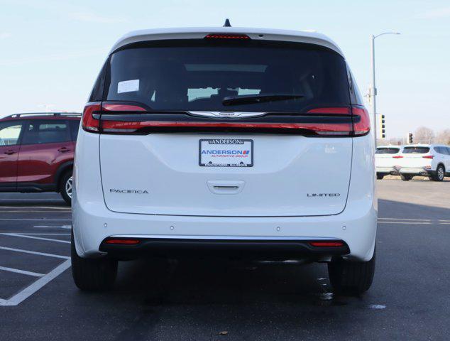 new 2024 Chrysler Pacifica car, priced at $51,125