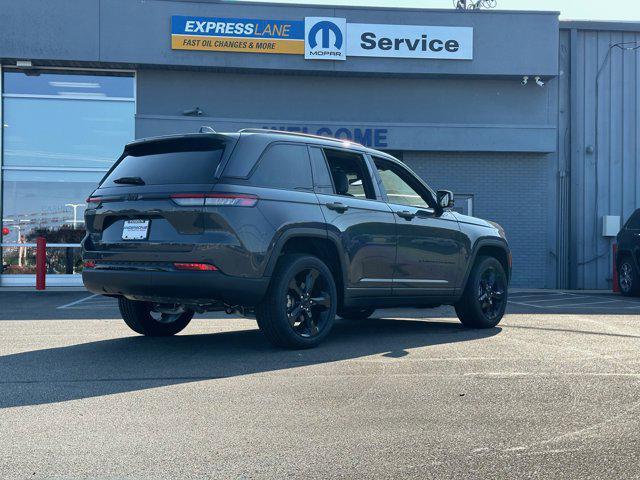 new 2024 Jeep Grand Cherokee car, priced at $47,997