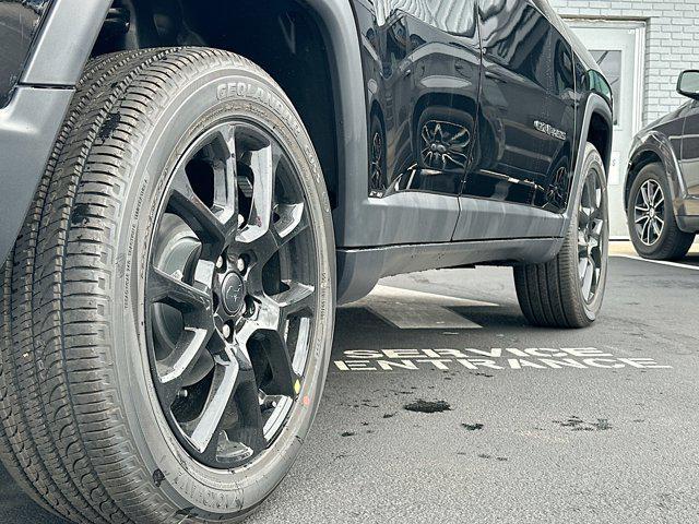 new 2025 Jeep Compass car, priced at $37,102