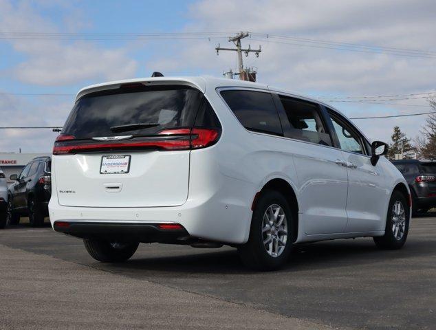 new 2024 Chrysler Pacifica car, priced at $56,460