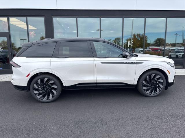 new 2024 Lincoln Nautilus car, priced at $63,021