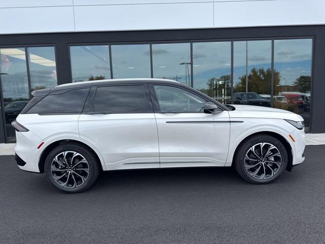 new 2024 Lincoln Nautilus car, priced at $61,539