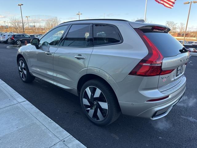 new 2025 Volvo XC60 Plug-In Hybrid car, priced at $63,235