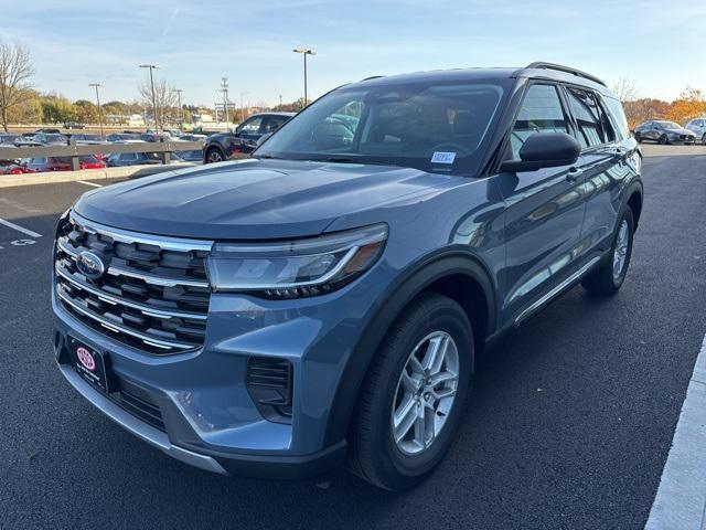 new 2025 Ford Explorer car, priced at $40,565