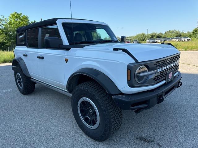 new 2024 Ford Bronco car, priced at $61,421