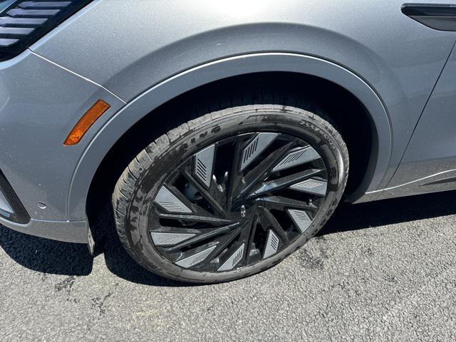 new 2024 Lincoln Nautilus car, priced at $76,345