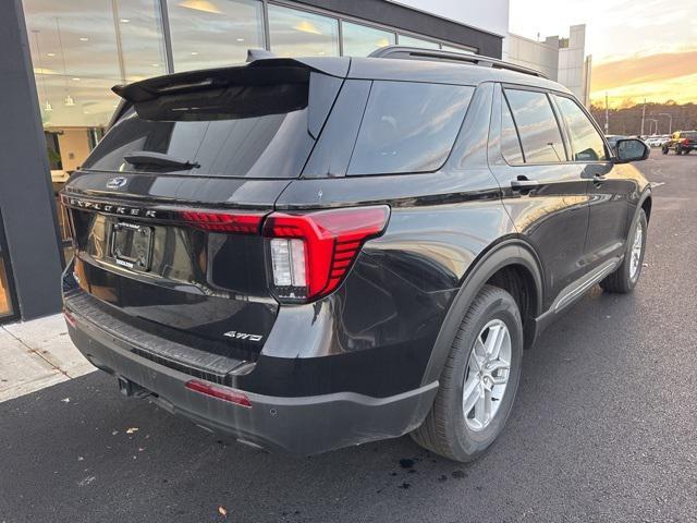 new 2025 Ford Explorer car, priced at $40,417