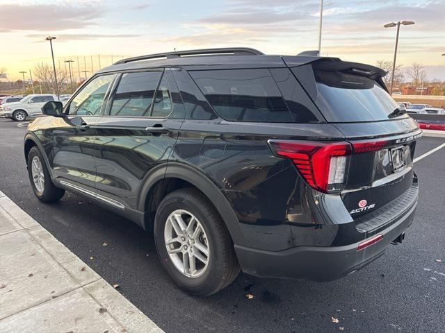 new 2025 Ford Explorer car, priced at $40,417